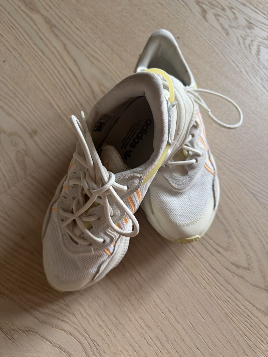 Adidas Chaussures hommes: Sneaker Adidas – D'occasion à St. Gallen par LadinaMariaZ 1