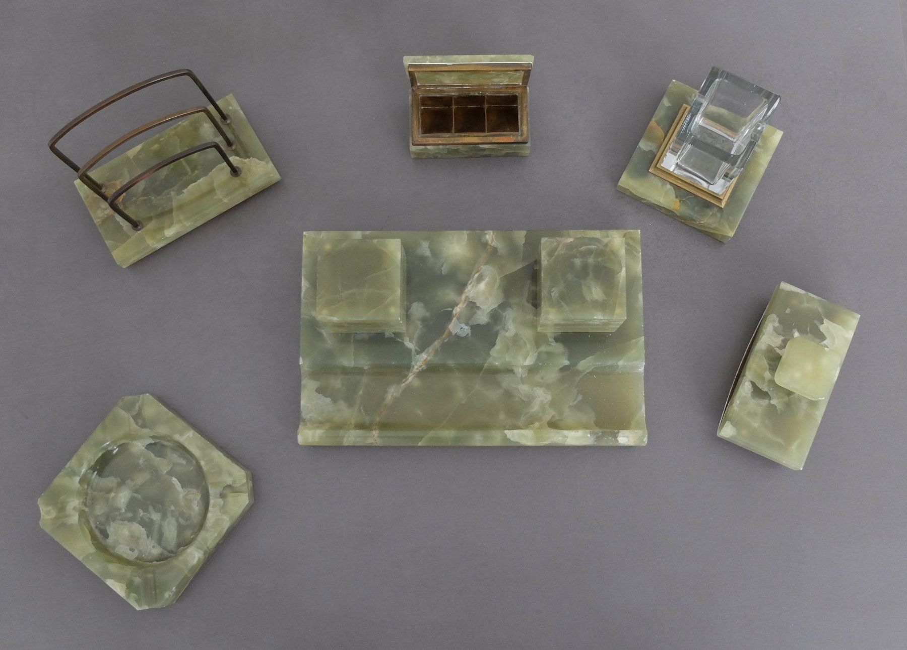 Sonstige Antiquitäten & Kunst: Schreibtisch Garnitur aus Onix – Gebraucht aus Aegerten von Alfmann
