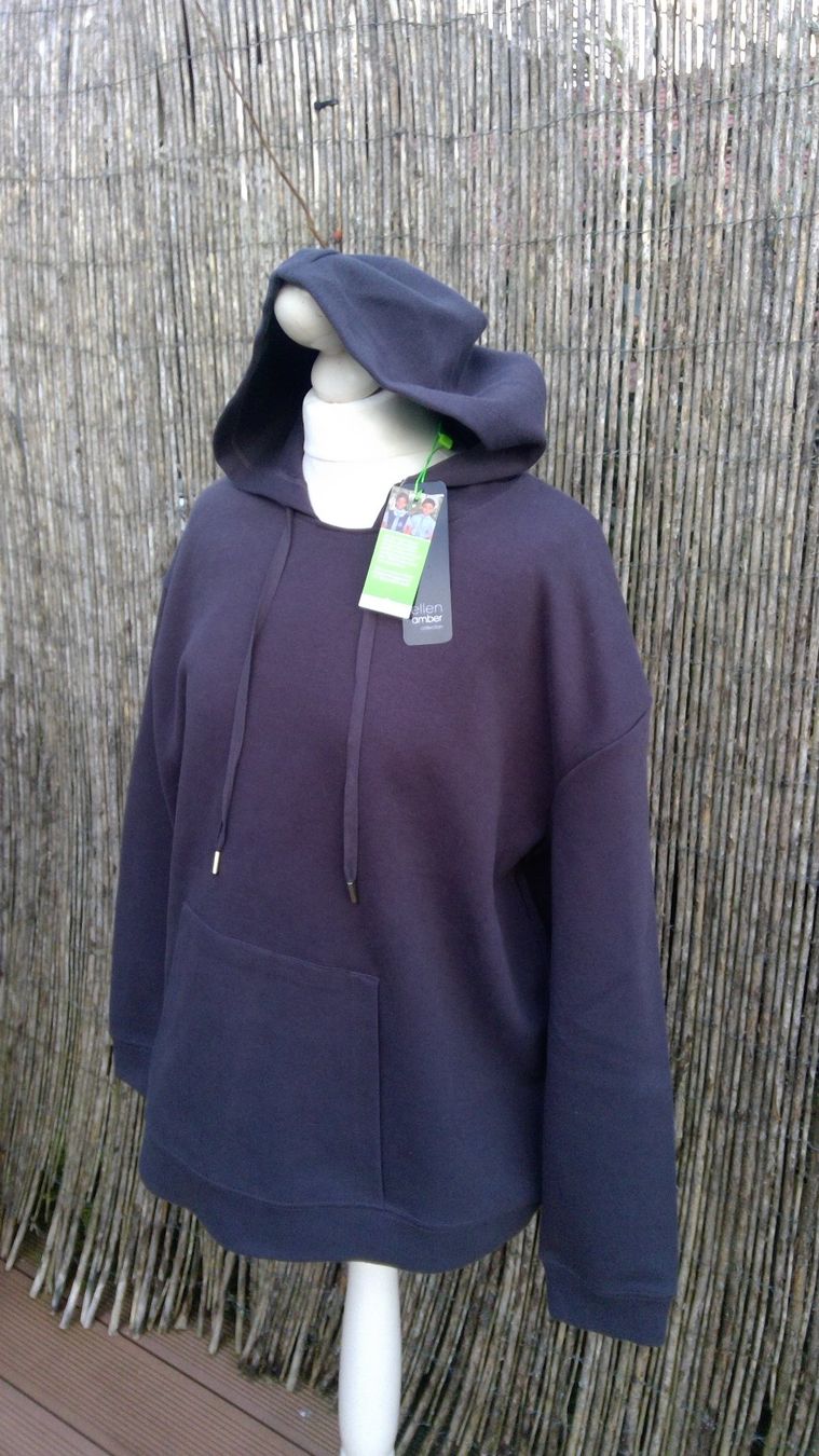 Maglioni & Felpe: Pullover à capuche gris anthracite, taille L, NEUF – Nuovo e nell'imballaggio originale da Agiez venduto da chouchanelle 1