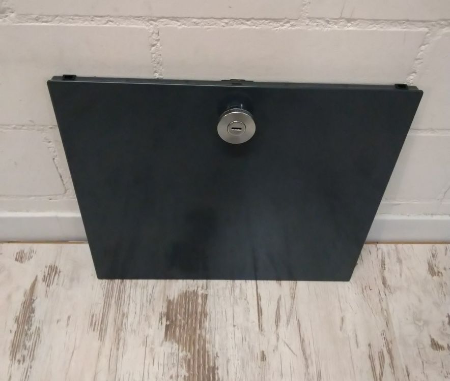 USM Haller Türe 35x40 Anthrazitgrau (Gebraucht) in hombrechtikon für ...
