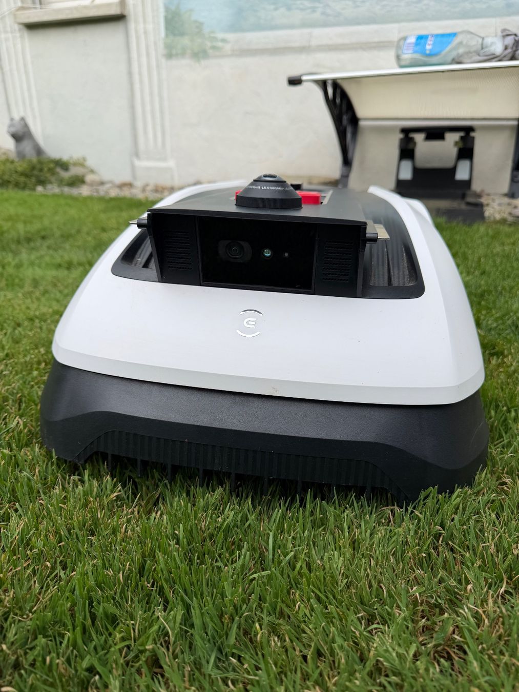 Ecovacs Tondeuses à gazon: Mähroboter Ecovacs GOAT  gebraucht – D'occasion à Gutenswil par rgn_65ys 1