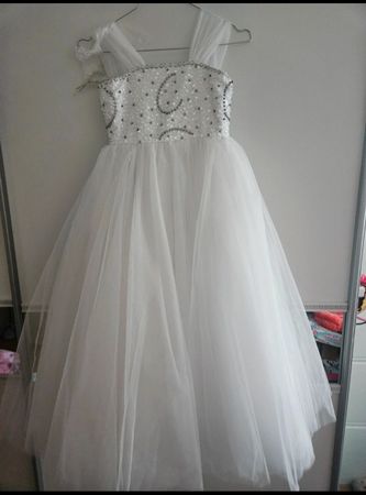 Elegantes weisses kleid