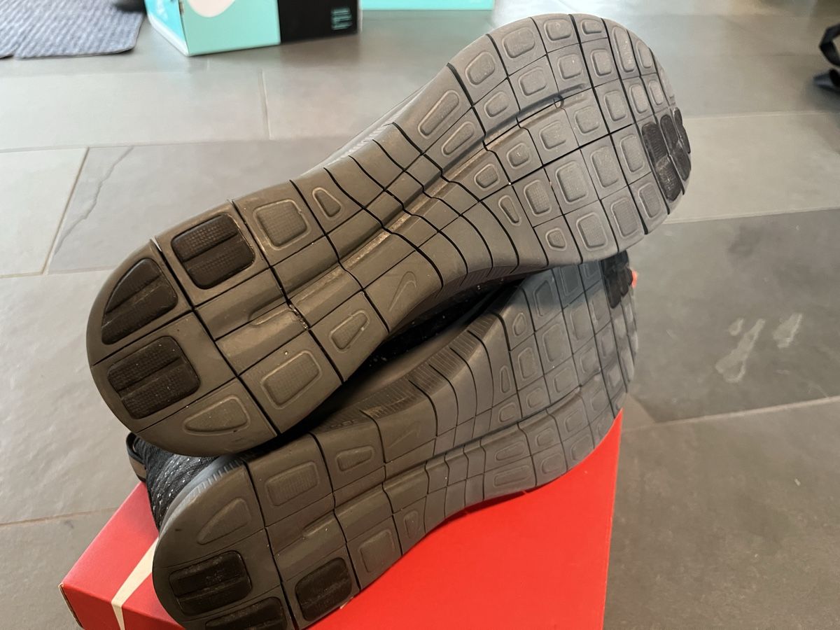Nike Scarpe da uomo: Nike Free Hypervenom 2 FC – Usato da Lenzburg venduto da JoelMeier 2