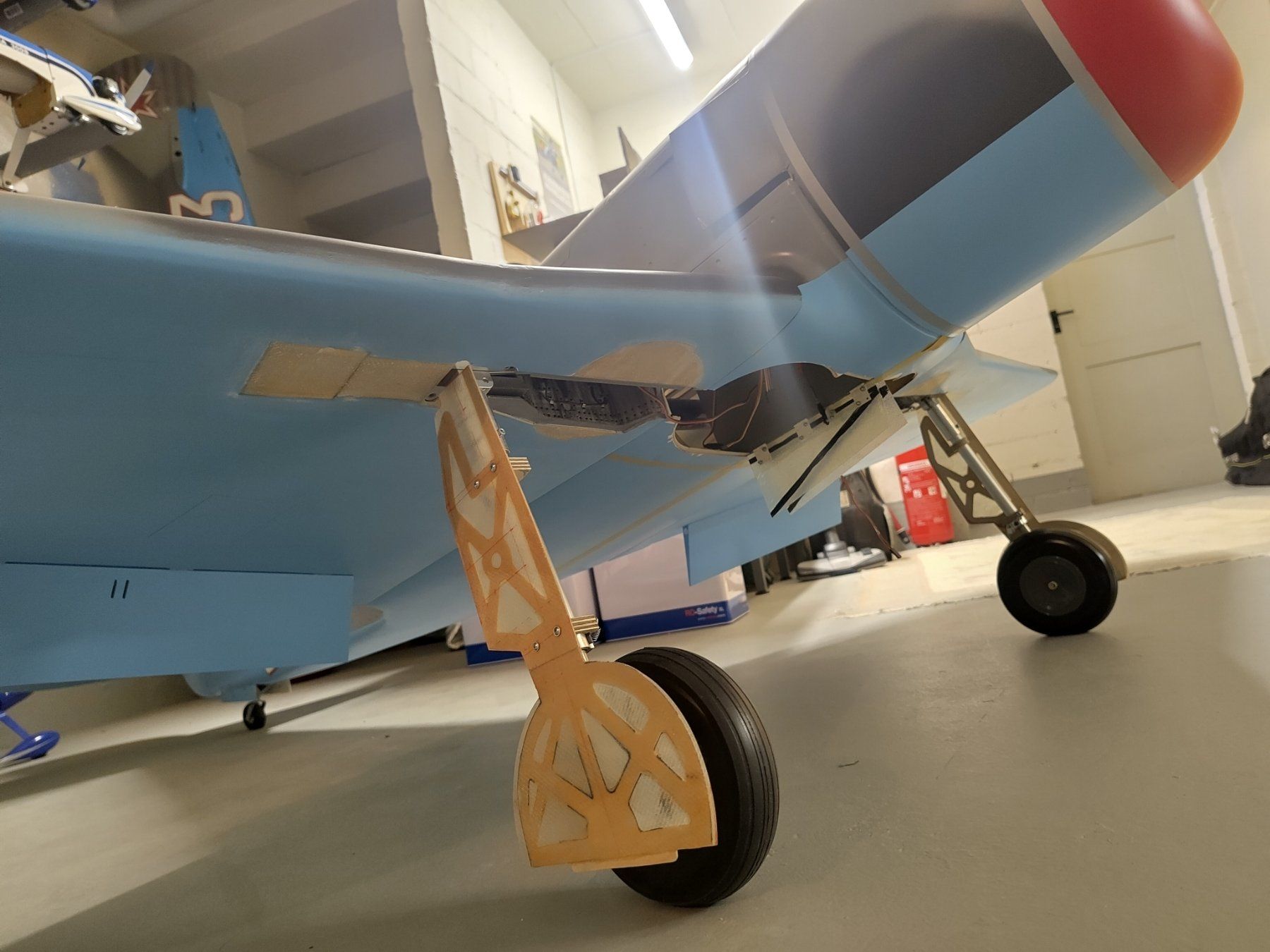 RC Kits de montage: LA-7 von CY Models 2x – Neuf (Voir description) à Kirchberg BE par stegge 3
