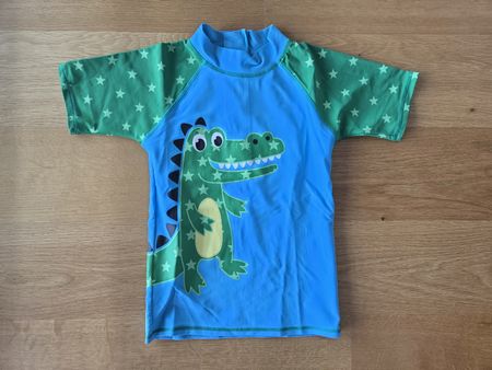 Bade-Shirt Gr. 128 Krokodil Print - perfekt für den Sommer!