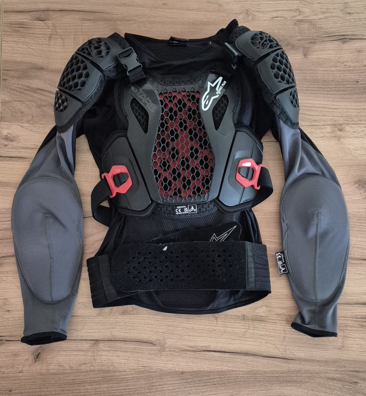 Alpinestars Jacken: Alpinestars Bionic Plus V2 Protektorenjacke – Gebraucht aus Zürich von saf_x8pv