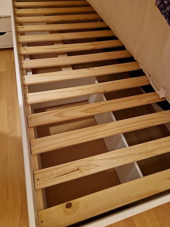 Betten: Bett 90x200cm mit Matraze – Gebraucht aus Rüti ZH von Jebe79 1