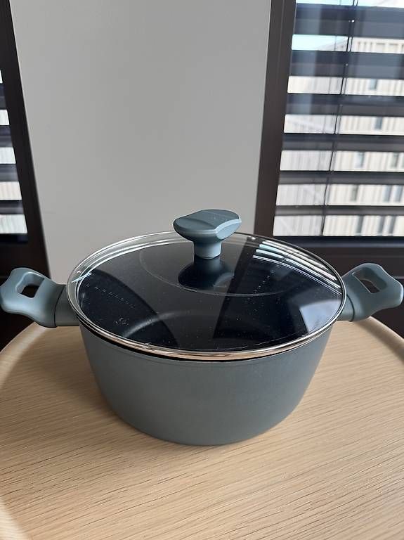 Casseroles: Topf 24 cm – D'occasion à Bern par mon_2lbl