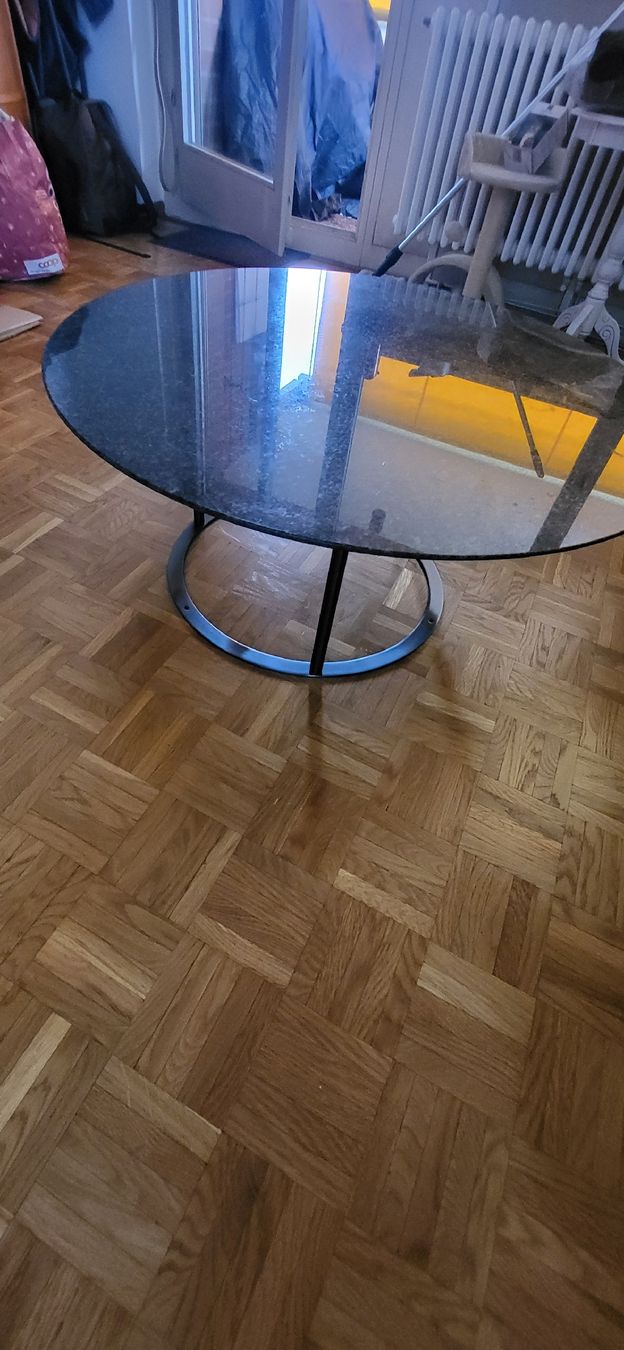 Tische: clubtisch granit – Gebraucht aus Basel von topthings 1