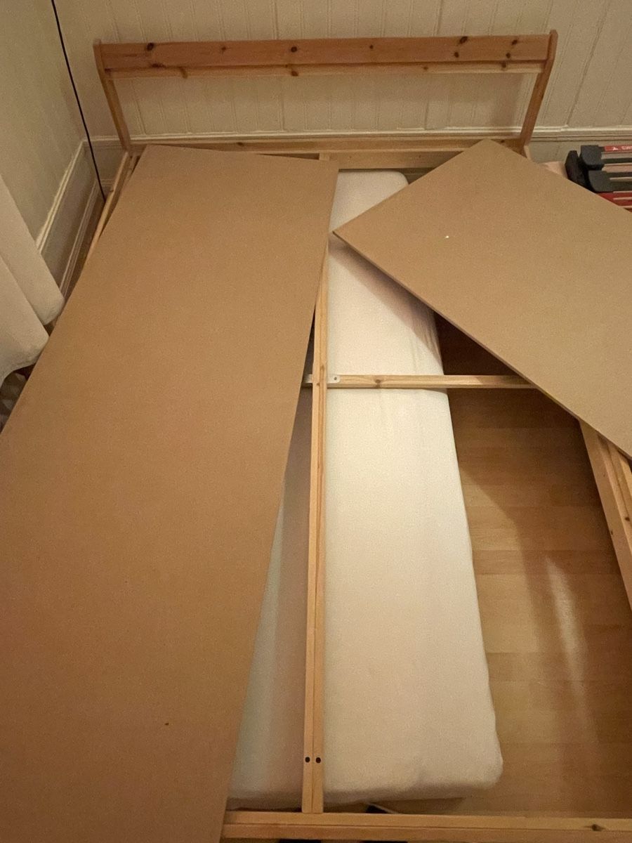 Letti: Bettgestell holz 140x200 – Usato da Zürich venduto da NdgJnc 3
