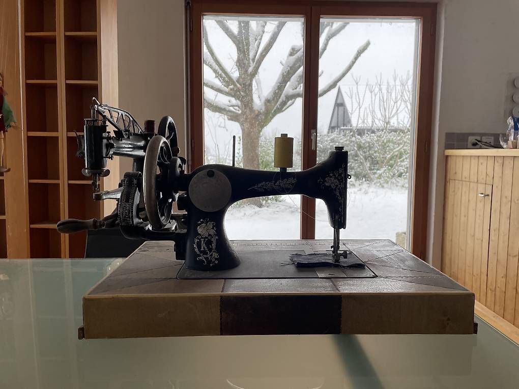 Macchine da cucire: Pfaff Nähmaschiene – Usato da Zeiningen venduto da tim_r25m 2