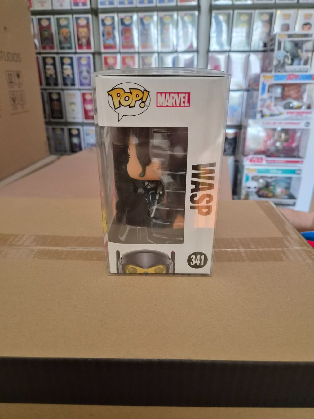 Funko Statuette: Funko Pop! Marvel Wasp Chase #341 mit Protector – Nuovo e nell'imballaggio originale da Sisseln AG venduto da schenk-figuren 1
