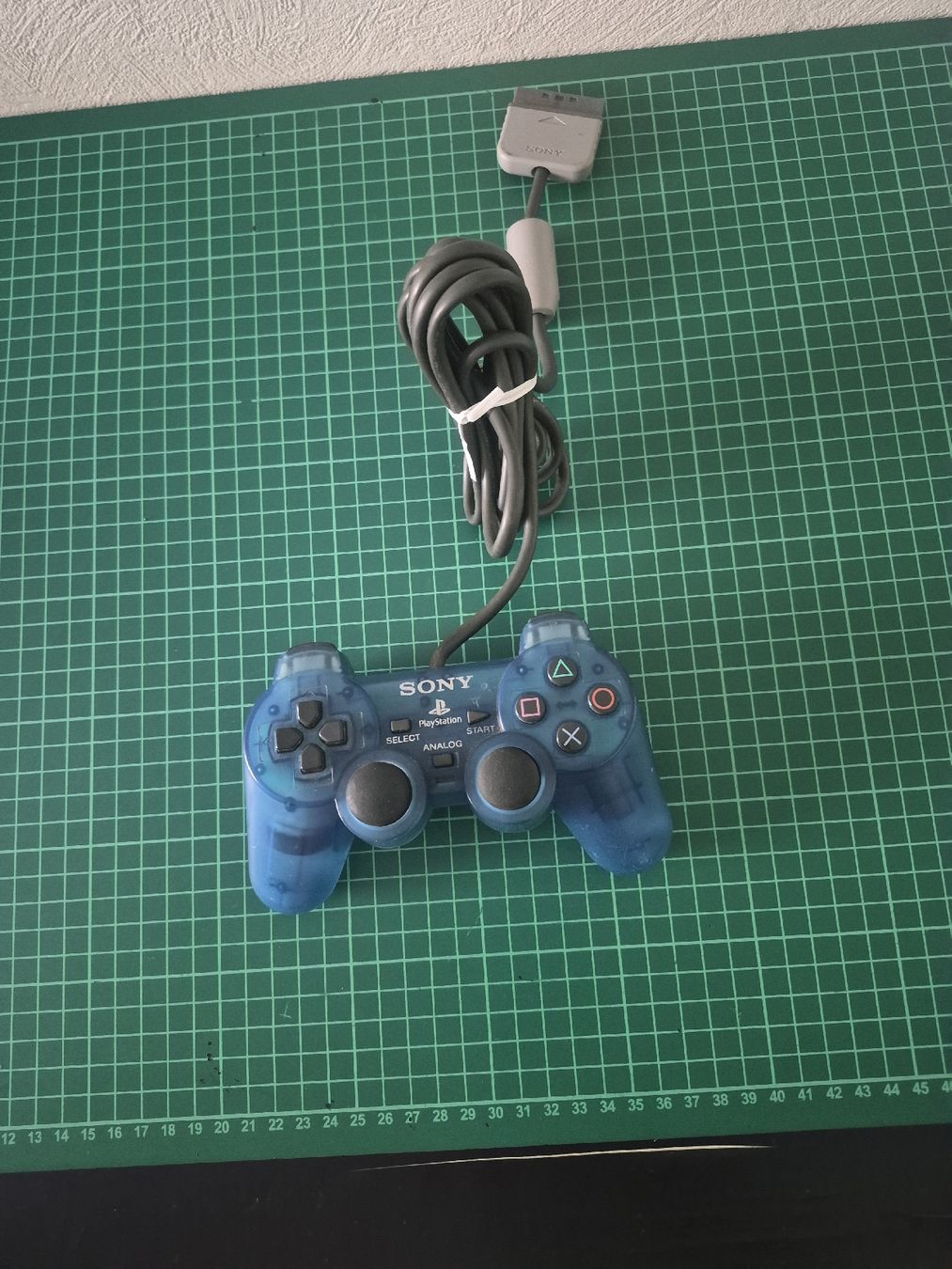 Sony Controller: Blue Sony PS2 Controller - Great condition for sale – Gebraucht aus Meyrin von Retro-GZ