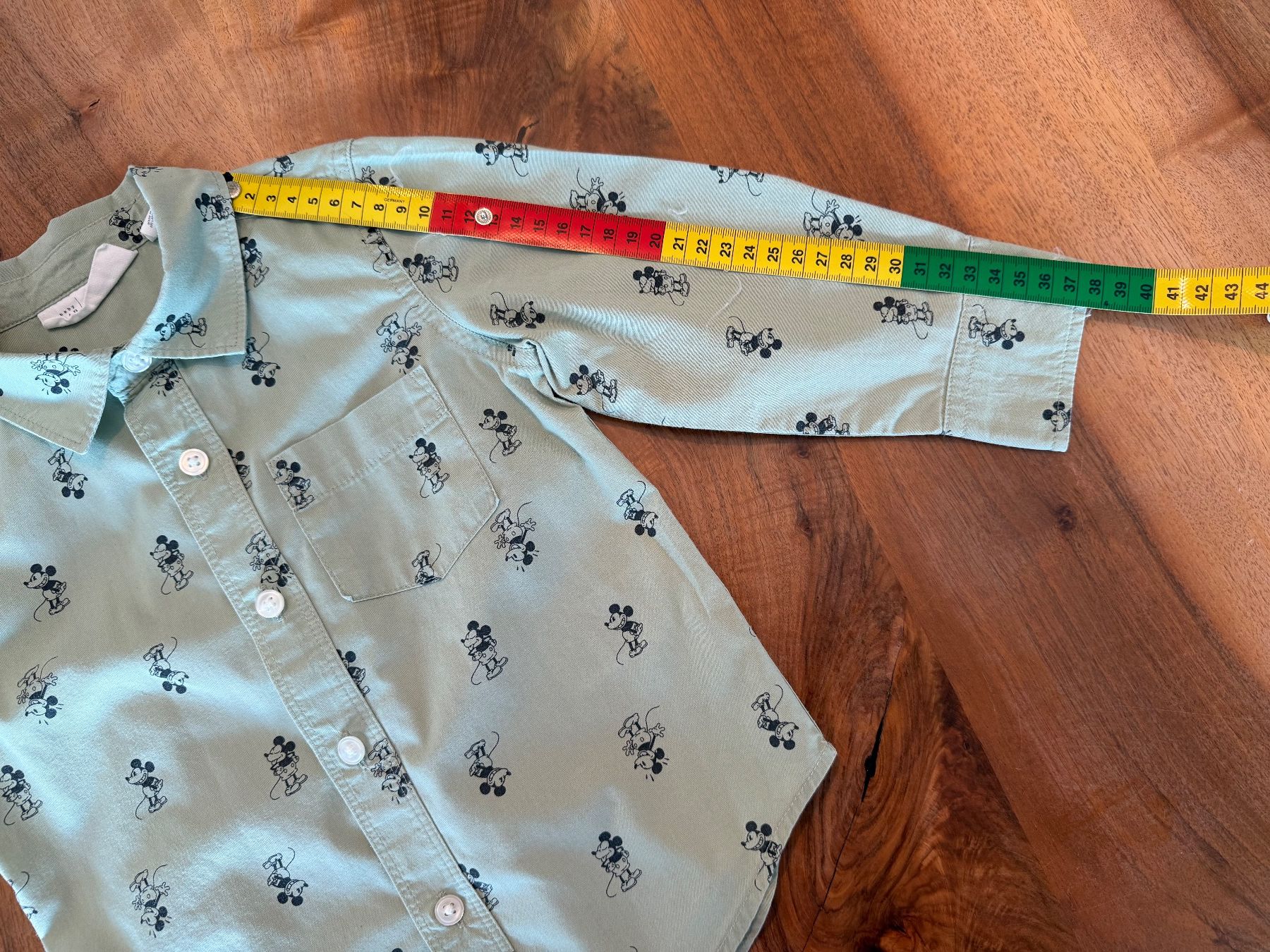 Gap Hemden, T-Shirts & Polos: Langarm-Hemd mit MickeyMouse, Grösse 92 – Gebraucht aus Haslen AI von s176 4