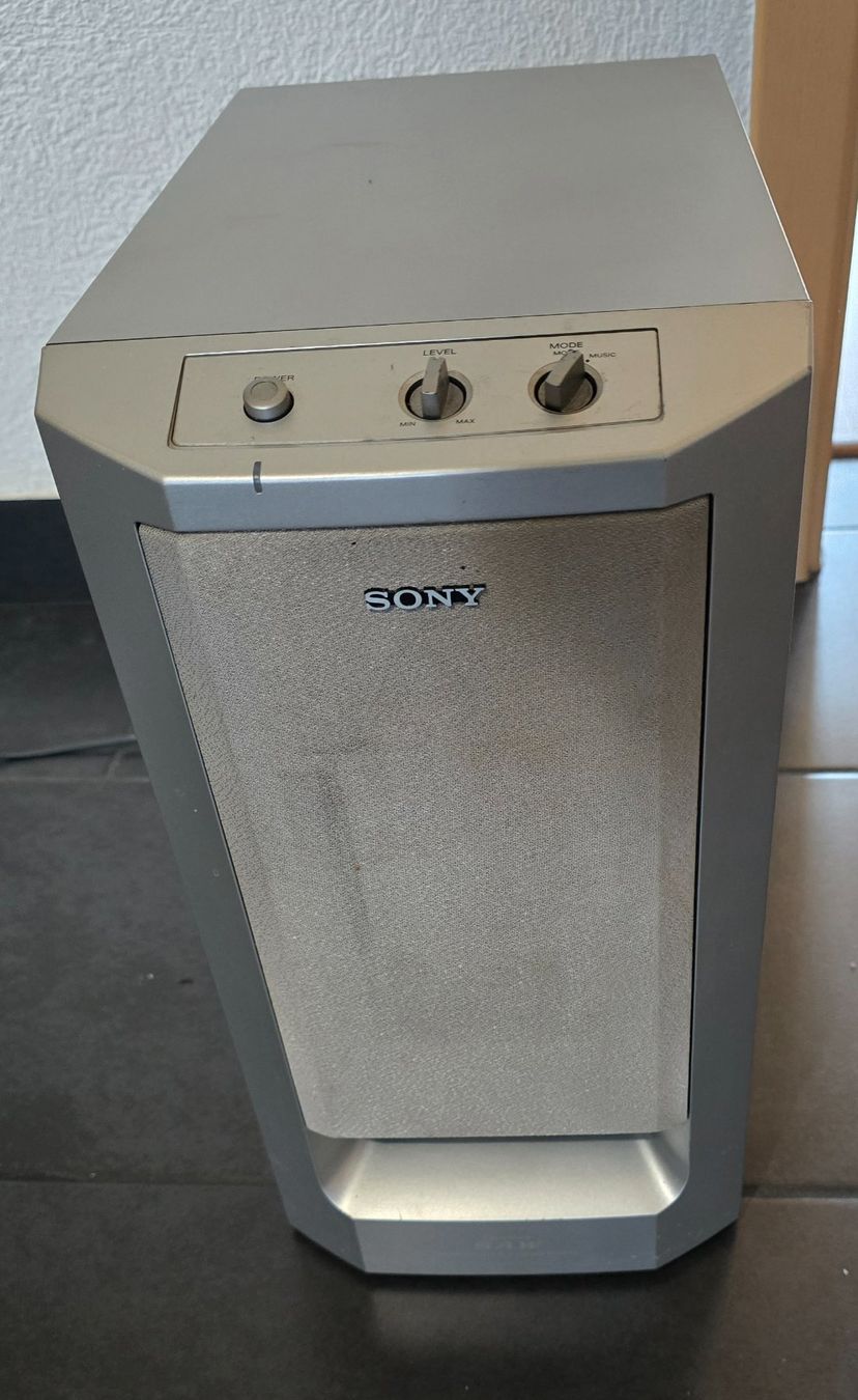 Sony Home Cinema: Pack d'enceintes home-cinéma 5.1 – Usato da L'orient venduto da antonya