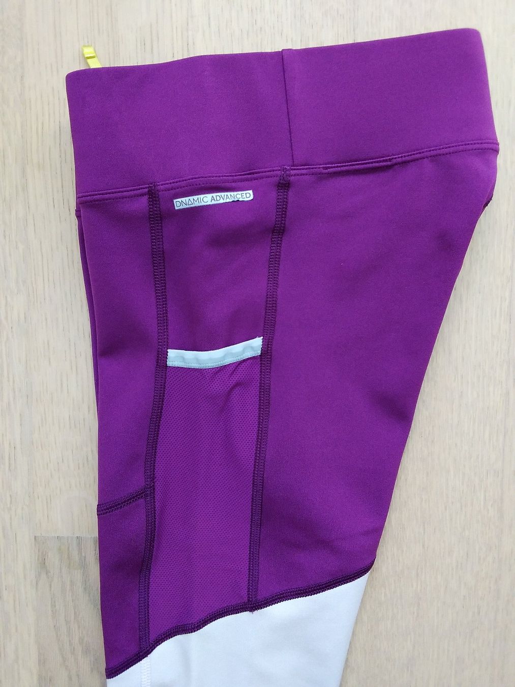 Pantaloni: SKINS neuwertige Tights Gr.S – Usato da Gossau SG venduto da Black-Queen 2