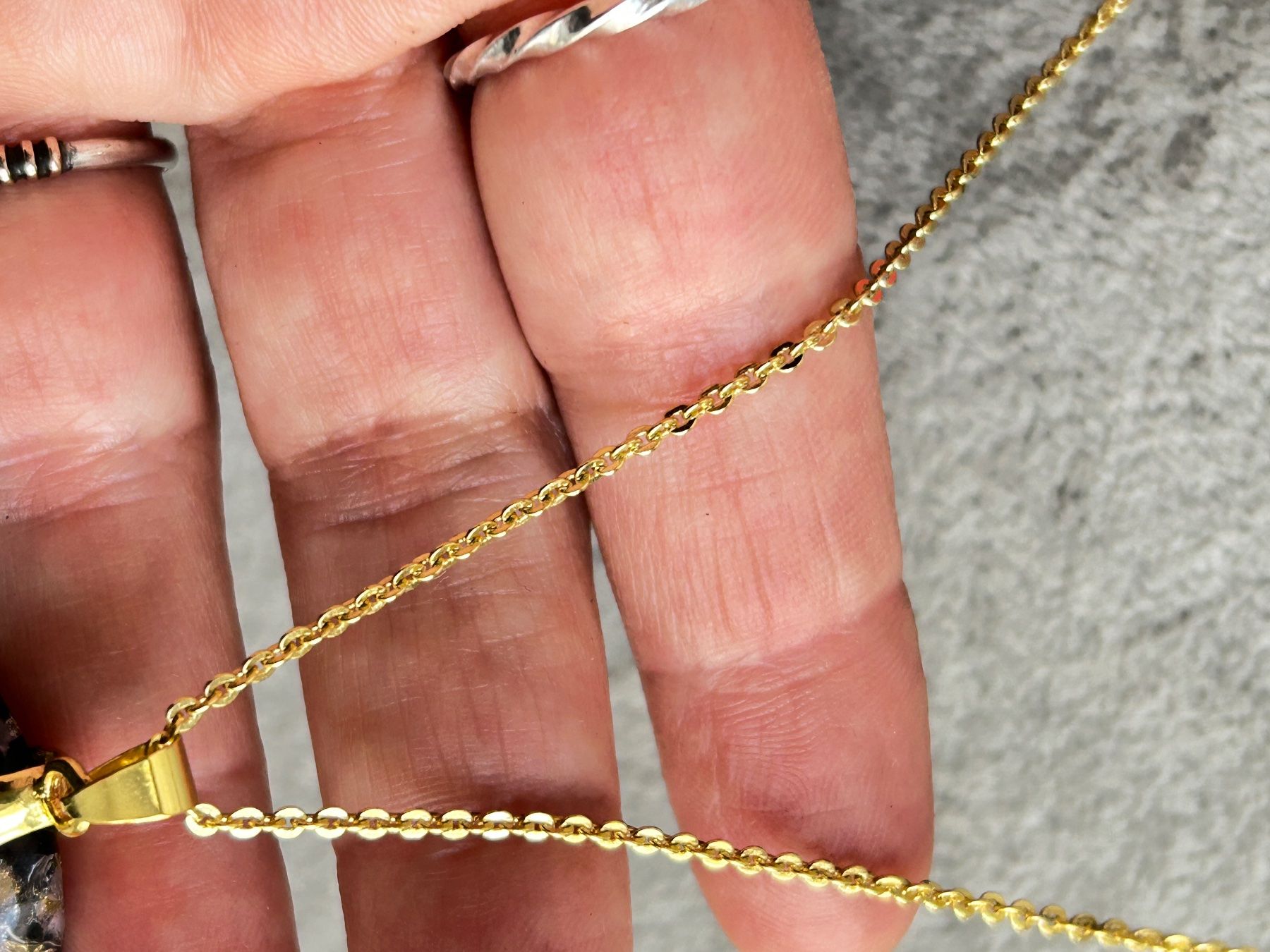 Ketten: Kette mit Anhänger violet Unikat Geschenkidee – Gebraucht aus Dittingen von Bijoubelle 5