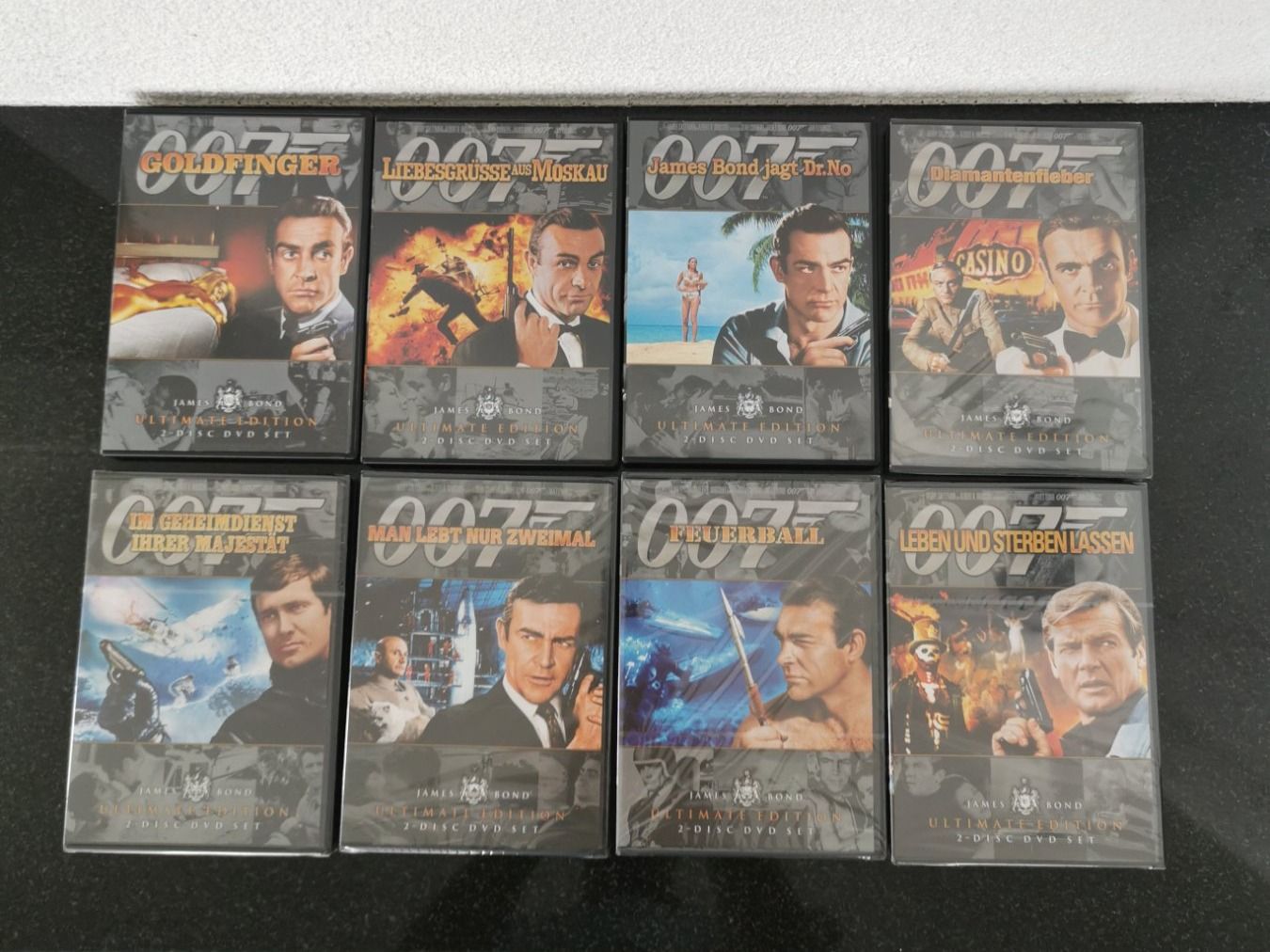 Alle DVDs: James Bond 007 Ultimate DVD Collector's Box – Gebraucht aus St.Gallen von  3