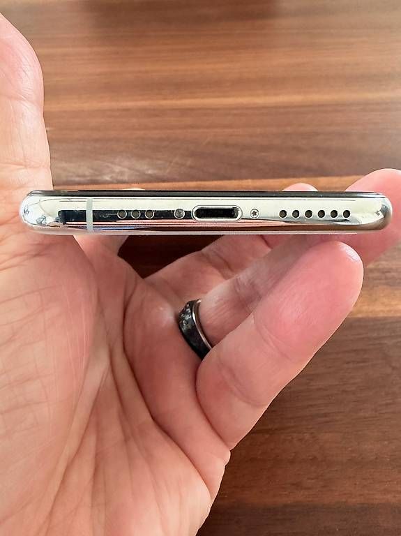 Handys / Smartphones: iPhone XS, 64 GB weiss – Gebraucht aus Uster von Egron74 3