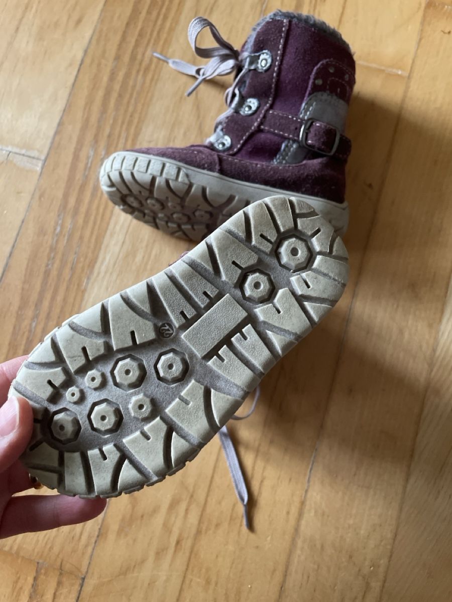 Schuhe für Mädchen: Tolle Winterschuhe Mädchen Gr. 22 – Gebraucht aus Schönenberg TG von cocifrosch94 2