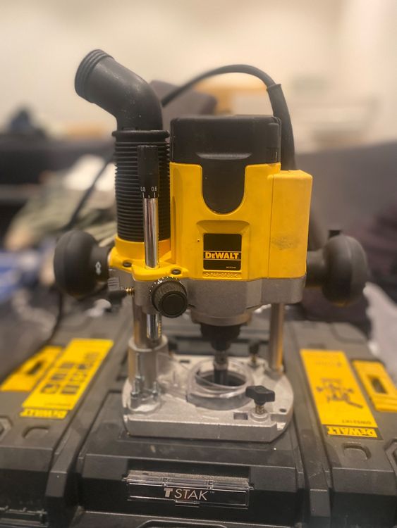 DeWalt DW621qs Oberfräse Acheter sur Ricardo