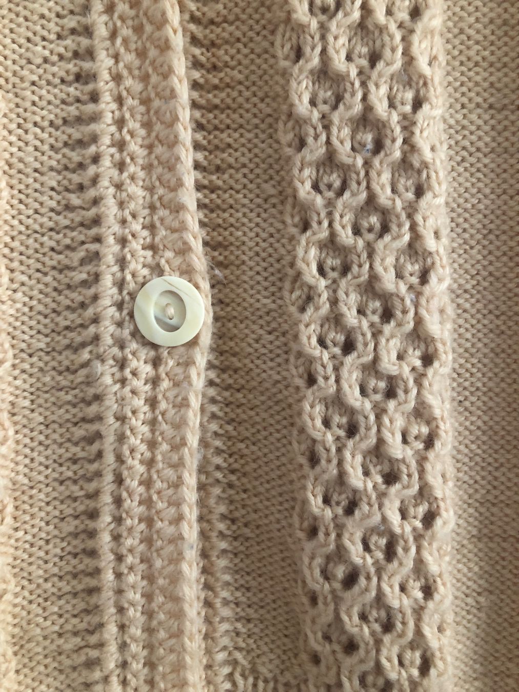 Gilet & Giacche senza maniche: Gilet Handgestrickt Gr. S/M – Nuovo (secondo la descrizione) da Dulliken venduto da ricki51 1
