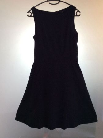 KLEID Gr.S/36 dunkelblau mit kleinen weissen Punkten