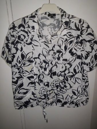 Blouse noire/blanches coton T. 46
