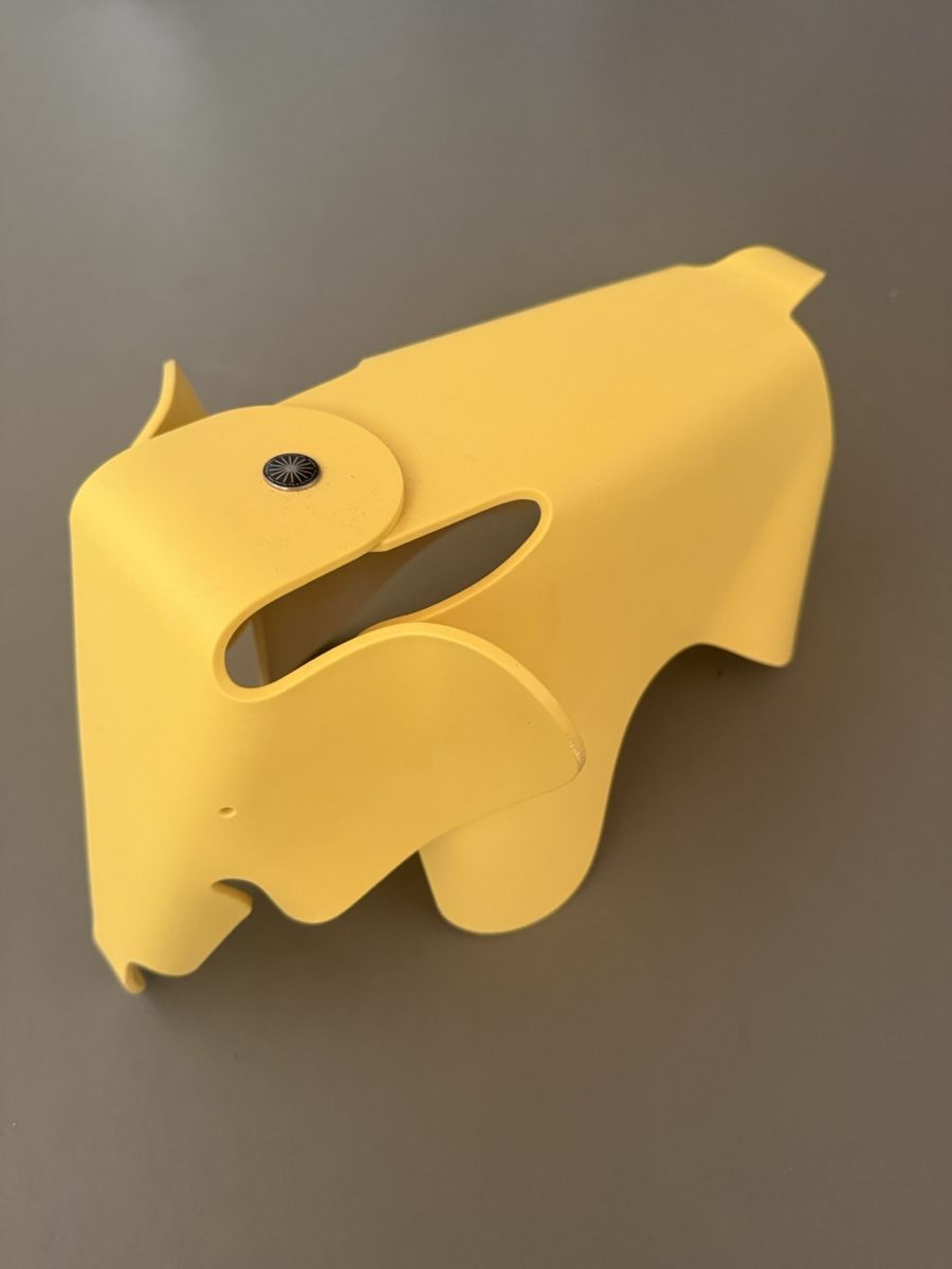 Alle Dekorationen: Vitra Elefant gelb – Gebraucht aus uster von gnoomsarereal