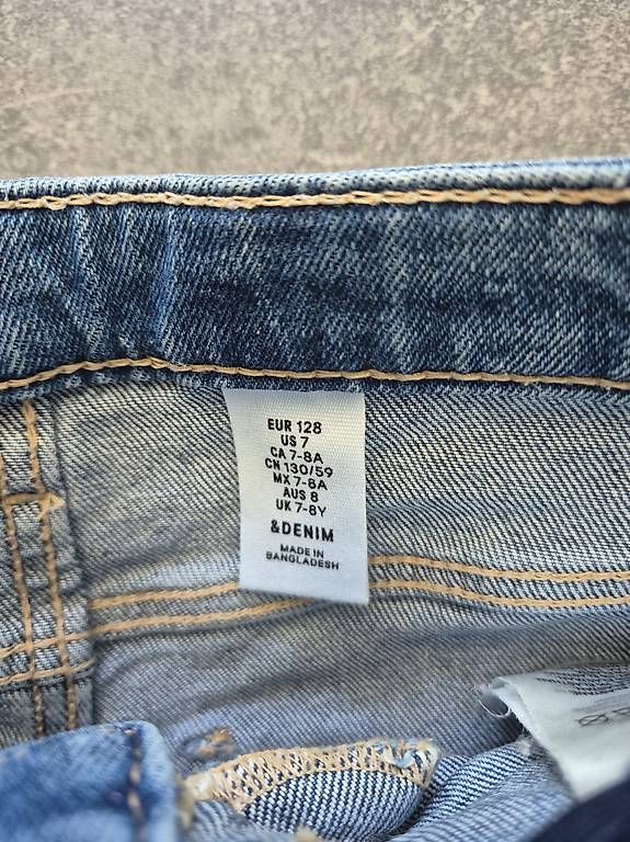 Pantaloni: 2 Mädchen Shorts – Usato da Moosseedorf venduto da shu_xbn8 3