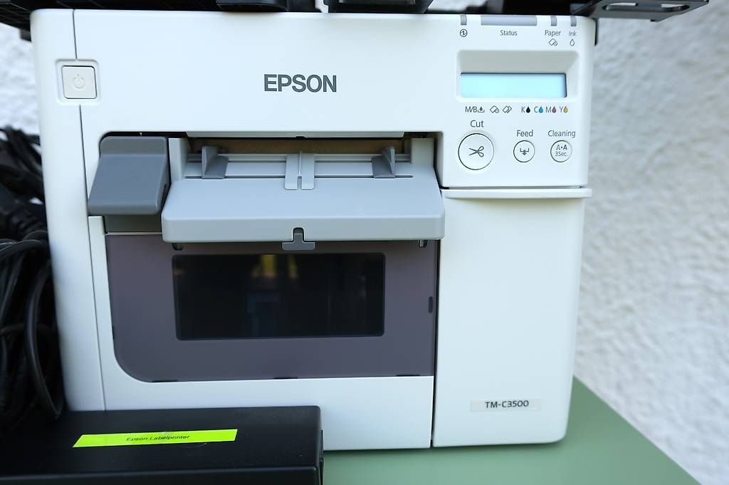 Stampanti: Professionelle Etikettierlösung mit Drucker – Usato da Safenwil venduto da bigfish270 2