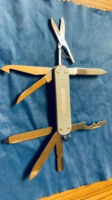 Victorinox Coltelli tascabile: Victorinox MiniChamp Alox Multi Tool – Nuovo (secondo la descrizione) da Dallenwil venduto da jeni152 2