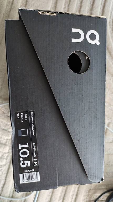 Scarpe da uomo: Cloudventure Waterproof Black | Graphite Size 10.5/44.5 – Usato da Winterthur venduto da han_8ytn