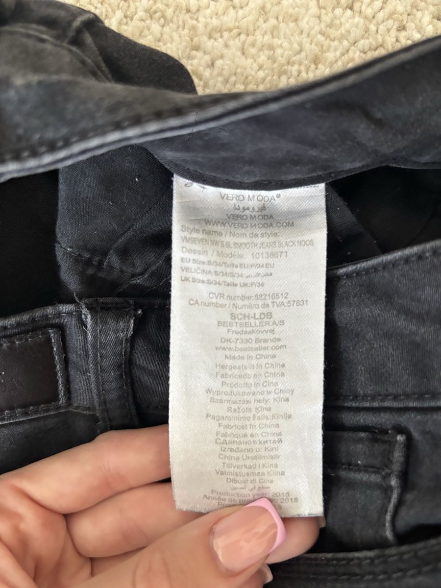 Vero Moda Jeans: Damen Jeans schwarz Grau Grösse S Vero Moda – Usato da Basel venduto da mic_5258 3