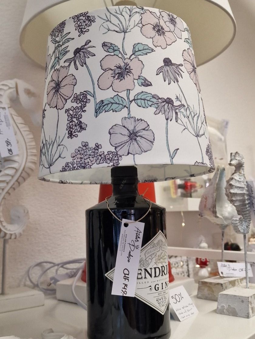 Lampen: Hendrick's Gin Lampe – Neu und originalverpackt aus Schaffhausen von AtelierPudesco 1