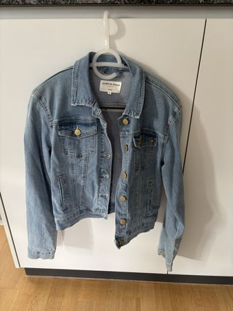 Jeansjacke La petite étoile Gr. 3 wie neu