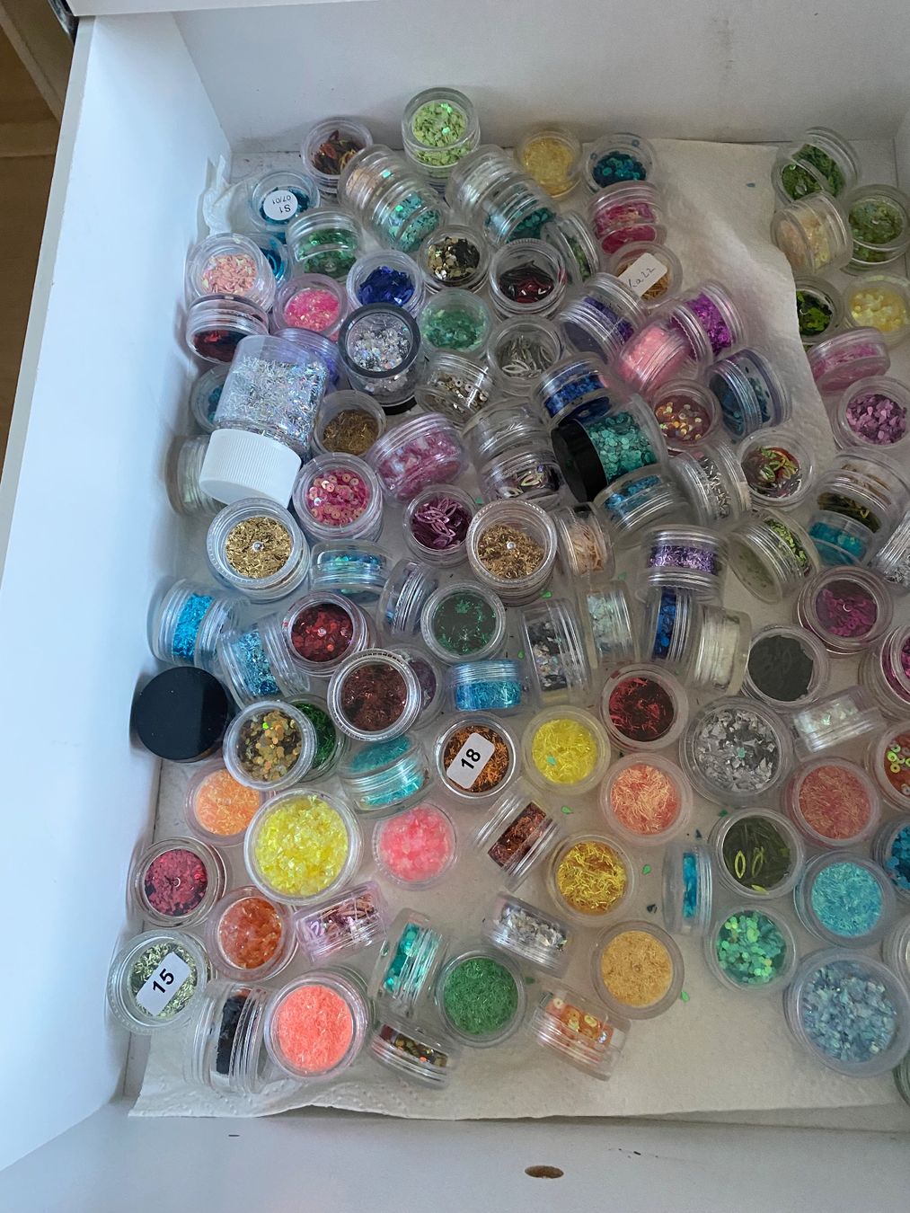 Künstliche Fingernägel: Nagelstudioauflösung – Gebraucht aus Lengnau AG von pauergirl