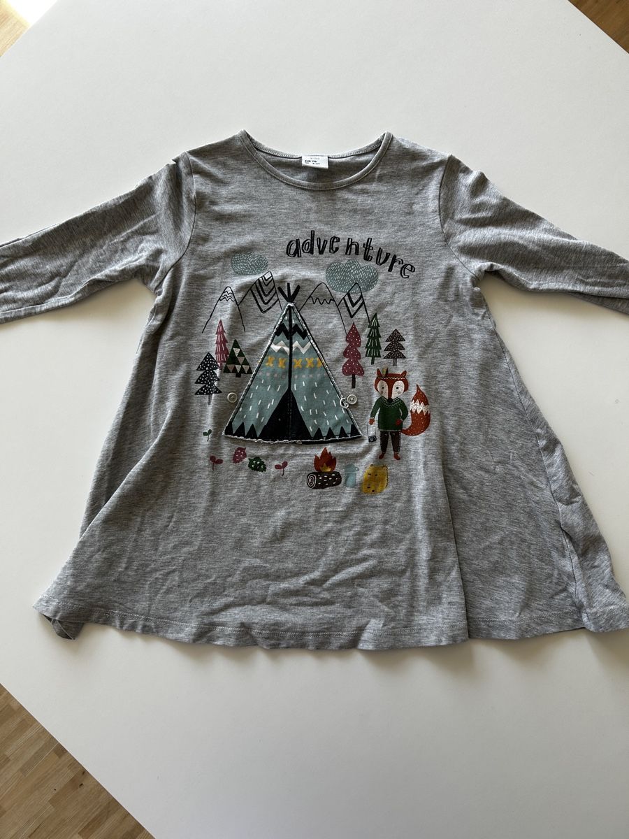 Robes et jupes: Adventure Kleid Langarm – D'occasion à St. Gallen par Kiwi023