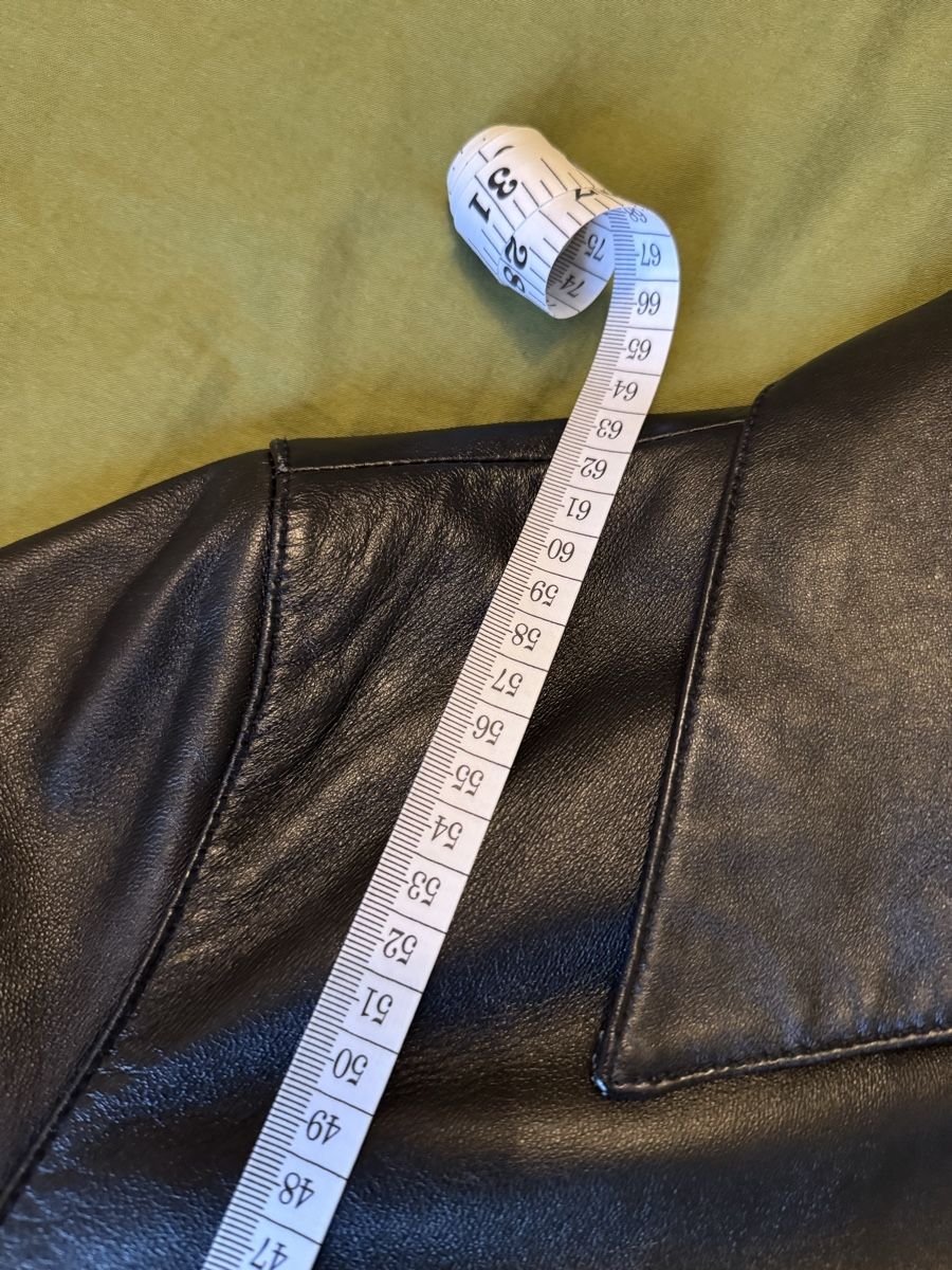 Jacken: Leather jacket – Gebraucht aus Zürich von cam_kcc7 7