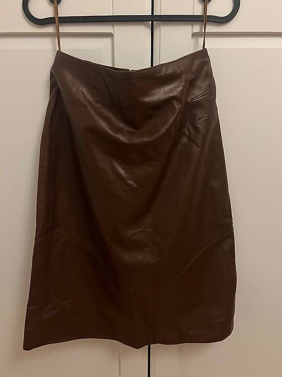 H&M Röcke: Kalbsleder Jupe/Rock – Gebraucht aus Zürich von Iliana22