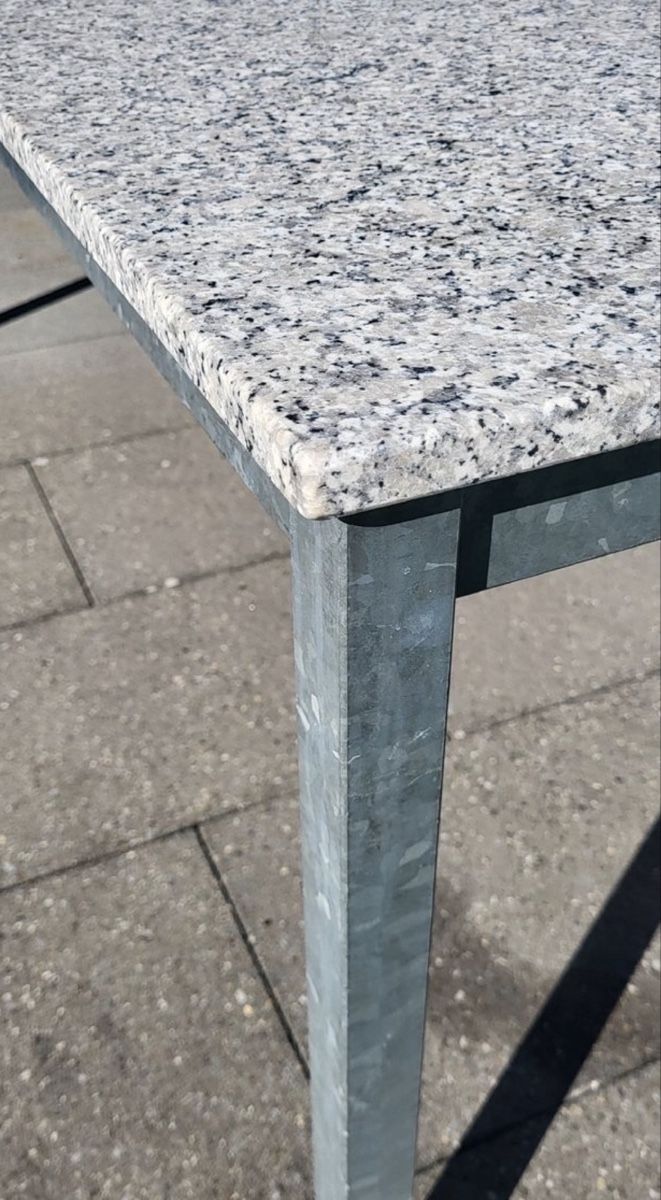 Tische: Esstisch Granit Gartentisch – Gebraucht aus Zollikon von StadtrandMoebel 1