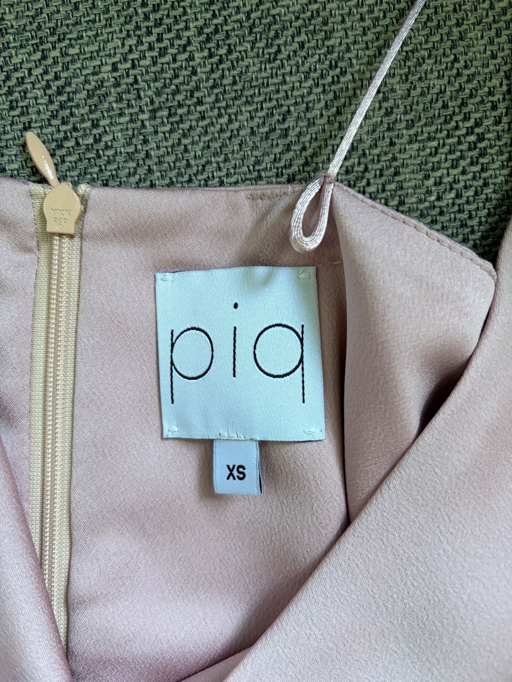 Piqyourdress Tops: PIQ Top Lynn Dusty Rose XS – Gebraucht aus Muri b. Bern von t_9xkb 1