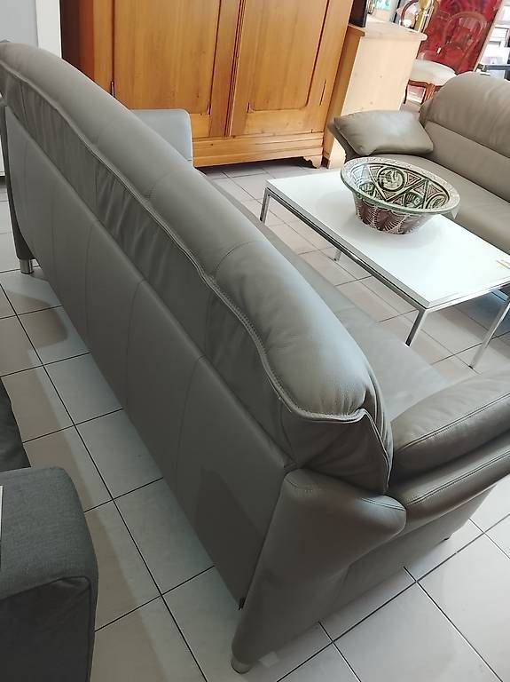 Intertime Divani: Graues Ledersofa 3-Sitzer von Intertime Echtleder – Usato da Neuhausen am Rheinfall venduto da galleria13 2