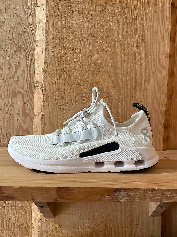 Chaussures femmes: Women's ON CLOUDEASY – D'occasion à Grindelwald par Backdoor_Shop