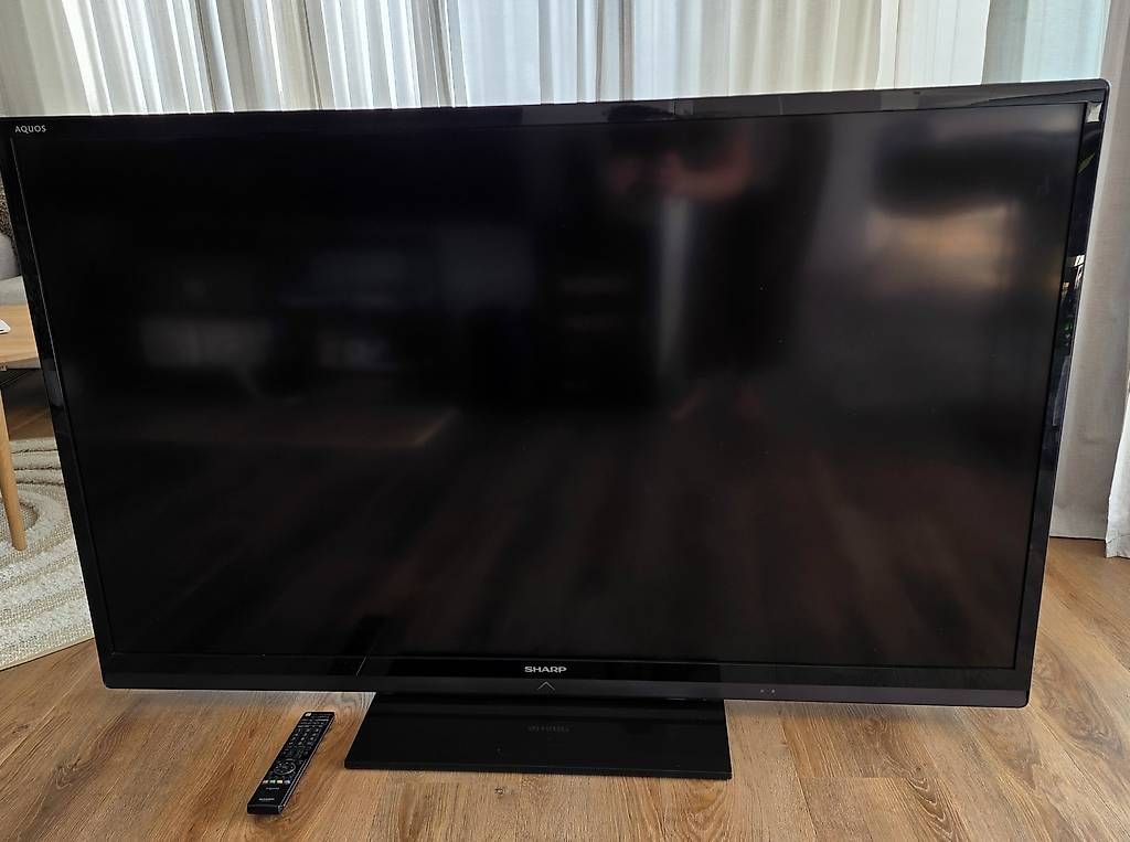 Fernseher: Sharp AQUOS 60" / 152 cm Full-HD Fernseher – Gebraucht aus Lachen SZ von Rosenlunik