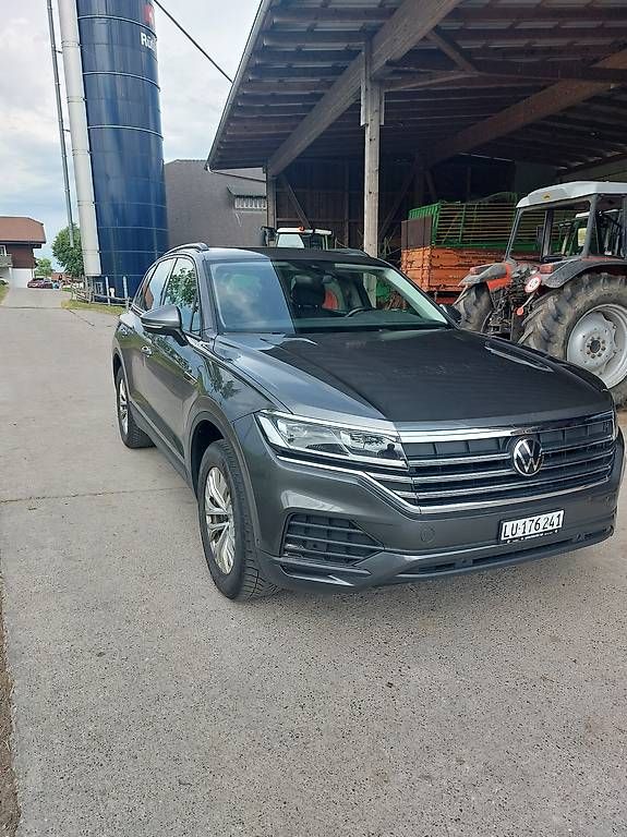 Autos: VW Touareg – Gebraucht aus Emmenbrücke von bobi017