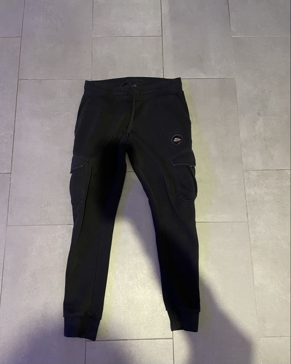 Hosen: Helvetica pantalon Noir Cargo – Gebraucht aus Saxon von Diboyzz