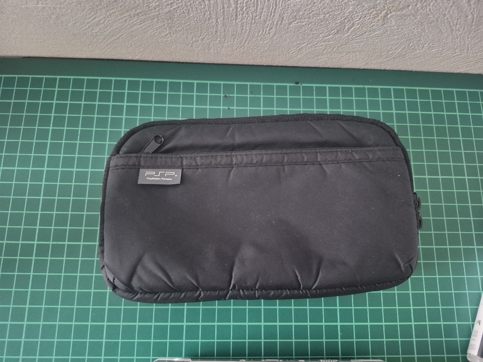 Sony Konsolen: Sony PSP 2004 Black + FIFA 06. Bundle with Case – Gebraucht aus Meyrin von Retro-GZ 4