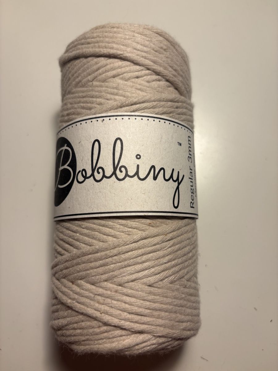 Cordelettes & Fils: Bobbiny Makramee Garn • Beige • 3mm • neu – Neuf avec emballage d'origine à Flumenthal par algr4444