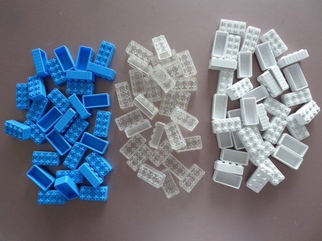 Kit di costruzioni: Bausteine  weiss, blau, transparent. Kunststoff – Usato da Berikon venduto da Splendida43